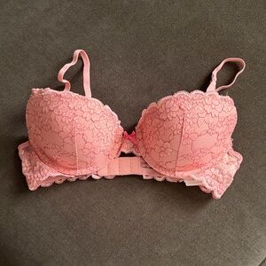 Gilly Hicks Floral Lace Bra in Coral